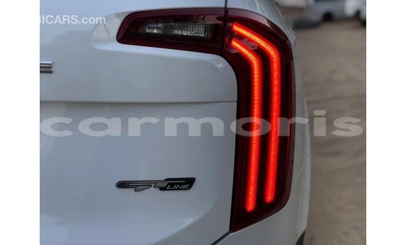 Buy Import Kia Carens White Car in Import - Dubai in Agalega Islands Buy Import Kia Carens White Car in Import - Dubai in Agalega Islands