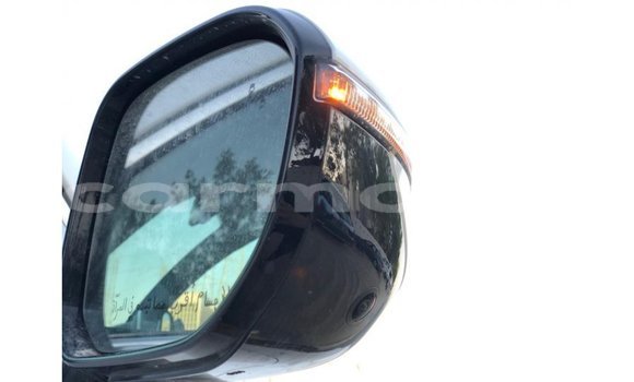 Buy Import Kia Carens White Car in Import - Dubai in Agalega Islands Buy Import Kia Carens White Car in Import - Dubai in Agalega Islands