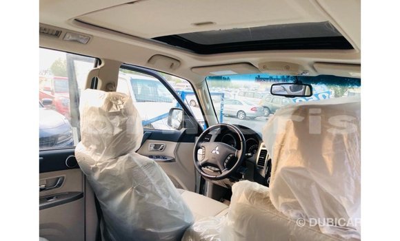Buy Import Mitsubishi Pajero White Car in Import - Dubai in Agalega Islands Buy Import Mitsubishi Pajero White Car in Import - Dubai in Agalega Islands