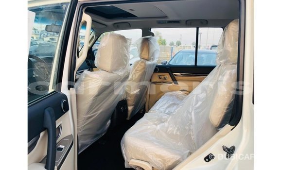 Buy Import Mitsubishi Pajero White Car in Import - Dubai in Agalega Islands Buy Import Mitsubishi Pajero White Car in Import - Dubai in Agalega Islands