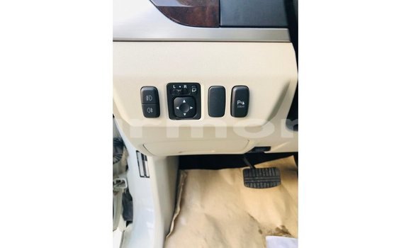 Buy Import Mitsubishi Pajero White Car in Import - Dubai in Agalega Islands Buy Import Mitsubishi Pajero White Car in Import - Dubai in Agalega Islands