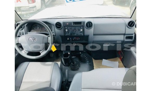 Buy Import Toyota Land Cruiser White Car in Import - Dubai in Agalega Islands Buy Import Toyota Land Cruiser White Car in Import - Dubai in Agalega Islands
