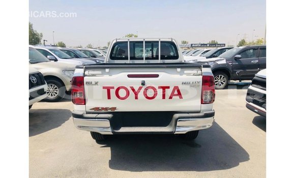 Buy Import Toyota Hilux White Car in Import - Dubai in Agalega Islands Buy Import Toyota Hilux White Car in Import - Dubai in Agalega Islands