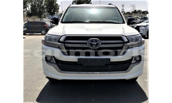 Buy Import Toyota Land Cruiser White Car in Import - Dubai in Agalega Islands Buy Import Toyota Land Cruiser White Car in Import - Dubai in Agalega Islands