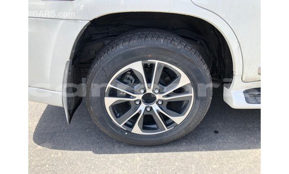 Buy Import Toyota Land Cruiser White Car in Import - Dubai in Agalega Islands Buy Import Toyota Land Cruiser White Car in Import - Dubai in Agalega Islands