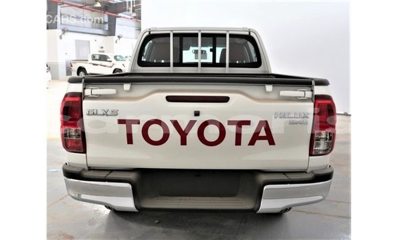 Buy Import Toyota Hilux White Car in Import - Dubai in Agalega Islands Buy Import Toyota Hilux White Car in Import - Dubai in Agalega Islands