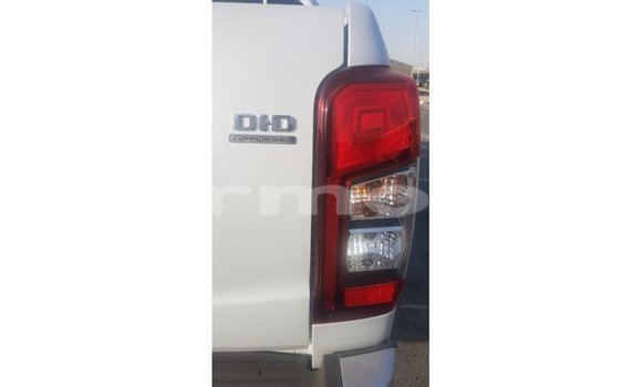 Buy Import Mitsubishi L200 White Car in Import - Dubai in Agalega Islands Buy Import Mitsubishi L200 White Car in Import - Dubai in Agalega Islands