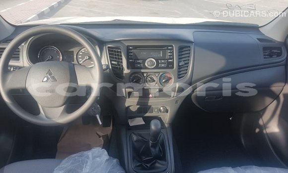 Buy Import Mitsubishi L200 White Car in Import - Dubai in Agalega Islands Buy Import Mitsubishi L200 White Car in Import - Dubai in Agalega Islands
