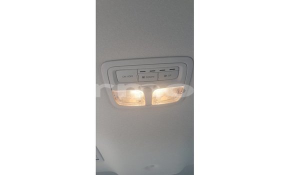 Buy Import Mitsubishi L200 White Car in Import - Dubai in Agalega Islands Buy Import Mitsubishi L200 White Car in Import - Dubai in Agalega Islands