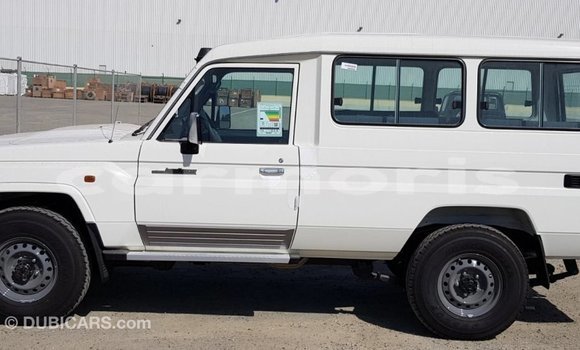 Buy Import Toyota Land Cruiser White Car in Import - Dubai in Agalega Islands Buy Import Toyota Land Cruiser White Car in Import - Dubai in Agalega Islands