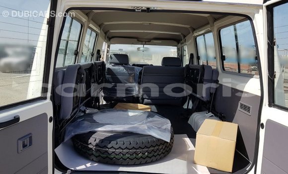 Buy Import Toyota Land Cruiser White Car in Import - Dubai in Agalega Islands Buy Import Toyota Land Cruiser White Car in Import - Dubai in Agalega Islands