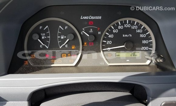 Buy Import Toyota Land Cruiser White Car in Import - Dubai in Agalega Islands Buy Import Toyota Land Cruiser White Car in Import - Dubai in Agalega Islands