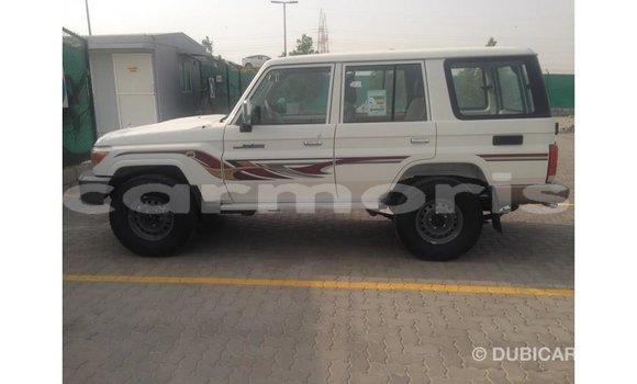 Buy Import Toyota Land Cruiser White Car in Import - Dubai in Agalega Islands Buy Import Toyota Land Cruiser White Car in Import - Dubai in Agalega Islands