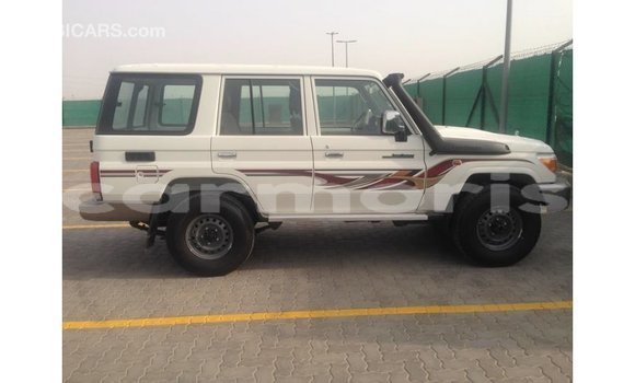 Buy Import Toyota Land Cruiser White Car in Import - Dubai in Agalega Islands Buy Import Toyota Land Cruiser White Car in Import - Dubai in Agalega Islands