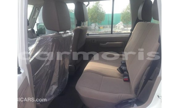 Buy Import Toyota Land Cruiser White Car in Import - Dubai in Agalega Islands Buy Import Toyota Land Cruiser White Car in Import - Dubai in Agalega Islands