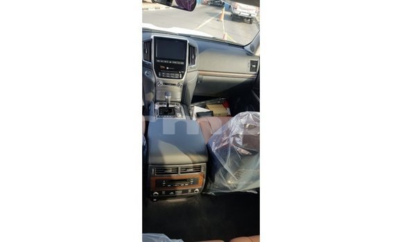 Buy Import Toyota Land Cruiser Black Car in Import - Dubai in Agalega Islands Buy Import Toyota Land Cruiser Black Car in Import - Dubai in Agalega Islands