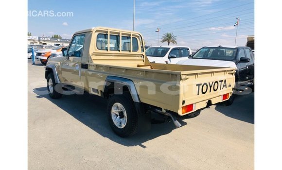 Buy Import Toyota Land Cruiser Beige Car in Import - Dubai in Agalega Islands Buy Import Toyota Land Cruiser Beige Car in Import - Dubai in Agalega Islands