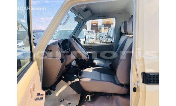 Buy Import Toyota Land Cruiser Beige Car in Import - Dubai in Agalega Islands Buy Import Toyota Land Cruiser Beige Car in Import - Dubai in Agalega Islands