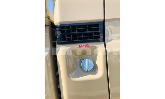 Buy Import Toyota Land Cruiser Beige Car in Import - Dubai in Agalega Islands Buy Import Toyota Land Cruiser Beige Car in Import - Dubai in Agalega Islands