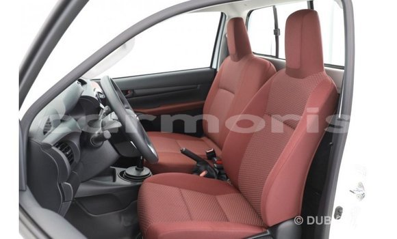 Buy Import Toyota Hilux White Car in Import - Dubai in Agalega Islands Buy Import Toyota Hilux White Car in Import - Dubai in Agalega Islands