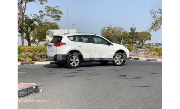 Buy Import Toyota HiAce White Truck in Import - Dubai in Agalega Islands Buy Import Toyota HiAce White Truck in Import - Dubai in Agalega Islands