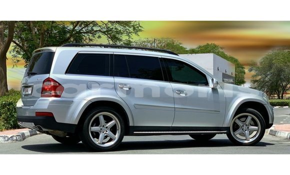 Buy Import Mercedes-Benz 190 Other Car in Import - Dubai in Agalega Islands Buy Import Mercedes-Benz 190 Other Car in Import - Dubai in Agalega Islands