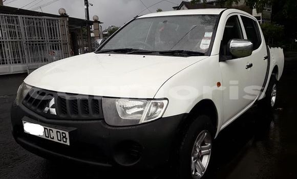 Buy Used Mitsubishi Montero Sport White Car in Vacoas–Phoenix in Plaines Wilhems District Buy Used Mitsubishi Montero Sport White Car in Vacoas–Phoenix in Plaines Wilhems District