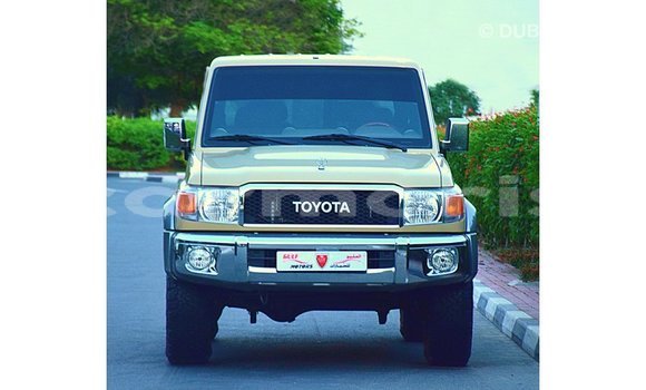 Buy Import Toyota Land Cruiser Beige Car in Import - Dubai in Agalega Islands Buy Import Toyota Land Cruiser Beige Car in Import - Dubai in Agalega Islands