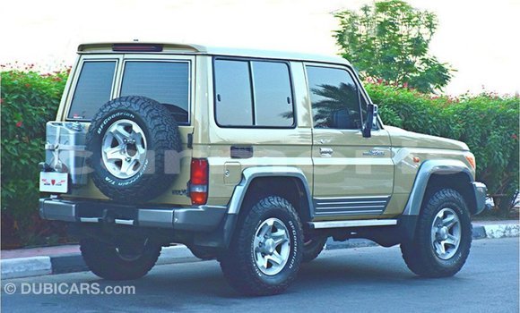 Buy Import Toyota Land Cruiser Beige Car in Import - Dubai in Agalega Islands Buy Import Toyota Land Cruiser Beige Car in Import - Dubai in Agalega Islands