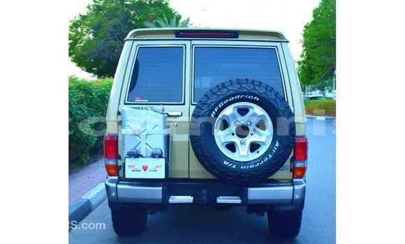 Buy Import Toyota Land Cruiser Beige Car in Import - Dubai in Agalega Islands Buy Import Toyota Land Cruiser Beige Car in Import - Dubai in Agalega Islands