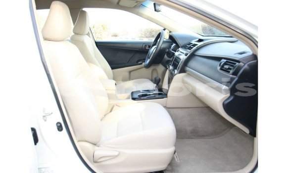 Buy Import Toyota Camry White Car in Import - Dubai in Agalega Islands Buy Import Toyota Camry White Car in Import - Dubai in Agalega Islands