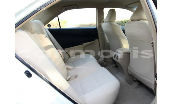Buy Import Toyota Camry White Car in Import - Dubai in Agalega Islands Buy Import Toyota Camry White Car in Import - Dubai in Agalega Islands