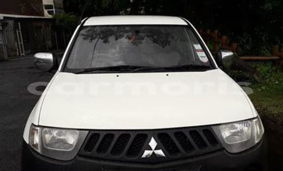 Buy Used Mitsubishi Montero Sport White Car in Vacoas–Phoenix in Plaines Wilhems District Buy Used Mitsubishi Montero Sport White Car in Vacoas–Phoenix in Plaines Wilhems District