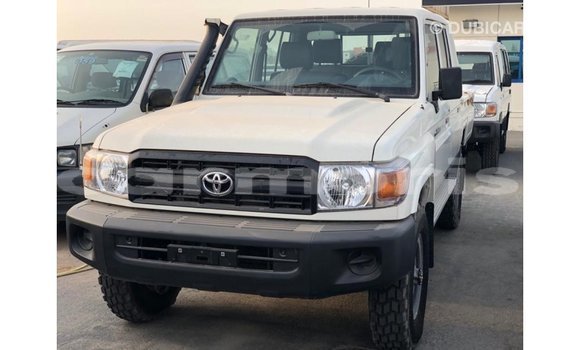 Buy Import Toyota Land Cruiser White Car in Import - Dubai in Agalega Islands Buy Import Toyota Land Cruiser White Car in Import - Dubai in Agalega Islands