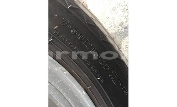 Buy Import Toyota Land Cruiser White Car in Import - Dubai in Agalega Islands Buy Import Toyota Land Cruiser White Car in Import - Dubai in Agalega Islands