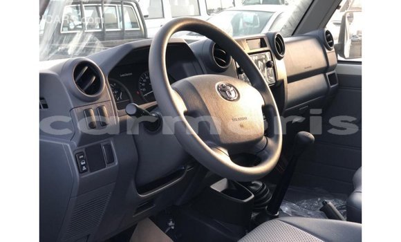 Buy Import Toyota Land Cruiser White Car in Import - Dubai in Agalega Islands Buy Import Toyota Land Cruiser White Car in Import - Dubai in Agalega Islands