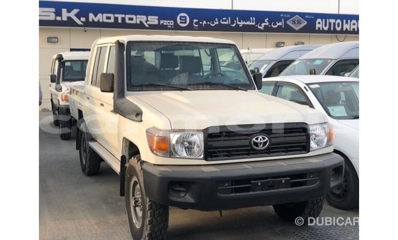 Buy Import Toyota Land Cruiser White Car in Import - Dubai in Agalega Islands Buy Import Toyota Land Cruiser White Car in Import - Dubai in Agalega Islands