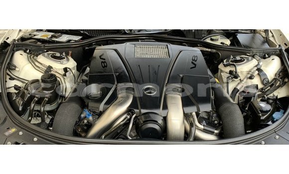 Buy Import Mercedes-Benz 190 White Car in Import - Dubai in Agalega Islands Buy Import Mercedes-Benz 190 White Car in Import - Dubai in Agalega Islands