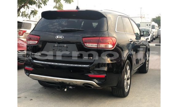 Acheter Import Voiture Kia Sorento Noir à Import - Dubai, Îles Agalega Acheter Import Voiture Kia Sorento Noir à Import - Dubai, Îles Agalega