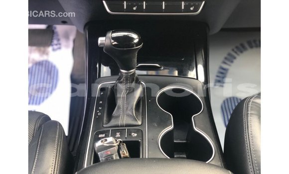 Acheter Import Voiture Kia Sorento Noir à Import - Dubai, Îles Agalega Acheter Import Voiture Kia Sorento Noir à Import - Dubai, Îles Agalega