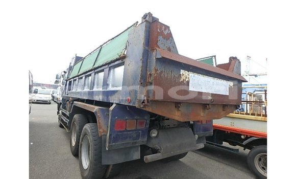 Buy Import Nissan Evalia Blue Truck in Import - Dubai in Agalega Islands Buy Import Nissan Evalia Blue Truck in Import - Dubai in Agalega Islands