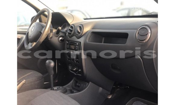 Buy Import Renault Duster White Car in Import - Dubai in Agalega Islands Buy Import Renault Duster White Car in Import - Dubai in Agalega Islands