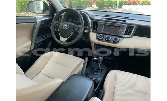 Acheter Import Utilitaire Toyota HiAce Blanc à Import - Dubai, Îles Agalega Acheter Import Utilitaire Toyota HiAce Blanc à Import - Dubai, Îles Agalega