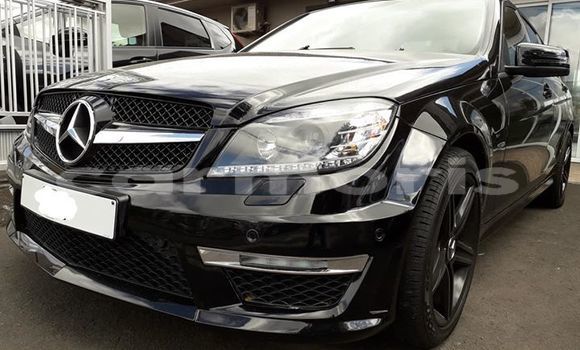 Buy Used Mercedes-Benz C-klasse Black Car in Vacoas–Phoenix in Plaines Wilhems District Buy Used Mercedes-Benz C-klasse Black Car in Vacoas–Phoenix in Plaines Wilhems District