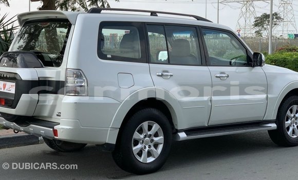 Buy Import Mitsubishi Pajero White Car in Import - Dubai in Agalega Islands Buy Import Mitsubishi Pajero White Car in Import - Dubai in Agalega Islands