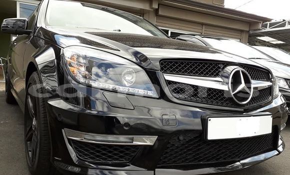 Buy Used Mercedes-Benz C-klasse Black Car in Vacoas–Phoenix in Plaines Wilhems District Buy Used Mercedes-Benz C-klasse Black Car in Vacoas–Phoenix in Plaines Wilhems District