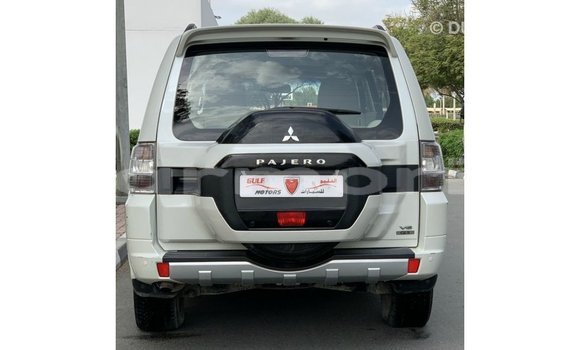 Buy Import Mitsubishi Pajero White Car in Import - Dubai in Agalega Islands Buy Import Mitsubishi Pajero White Car in Import - Dubai in Agalega Islands