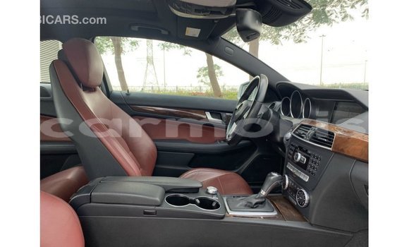 Buy Import Mercedes-Benz 190 Other Car in Import - Dubai in Agalega Islands Buy Import Mercedes-Benz 190 Other Car in Import - Dubai in Agalega Islands