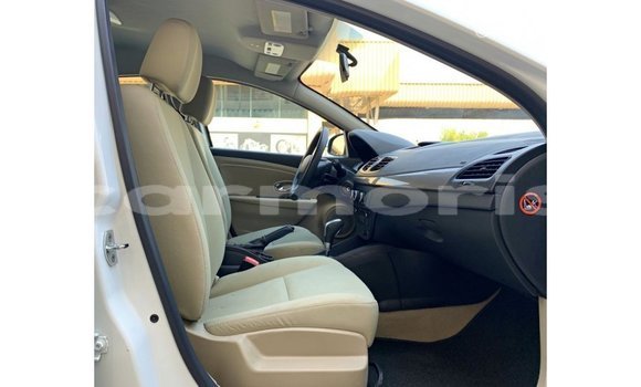 Buy Import Renault Fluence White Car in Import - Dubai in Agalega Islands Buy Import Renault Fluence White Car in Import - Dubai in Agalega Islands