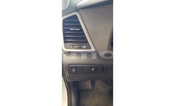 Buy Import Hyundai Tucson White Car in Import - Dubai in Agalega Islands Buy Import Hyundai Tucson White Car in Import - Dubai in Agalega Islands